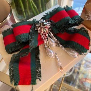 Brooch Gucci, I was wearing only 1 time